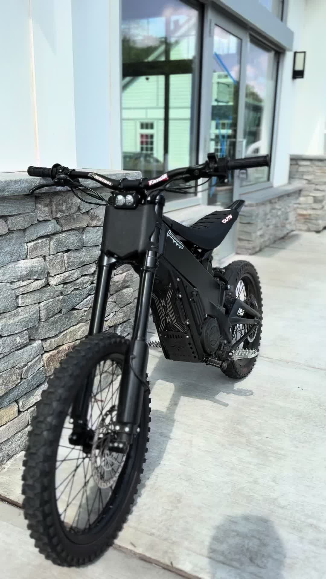 @x3.chase