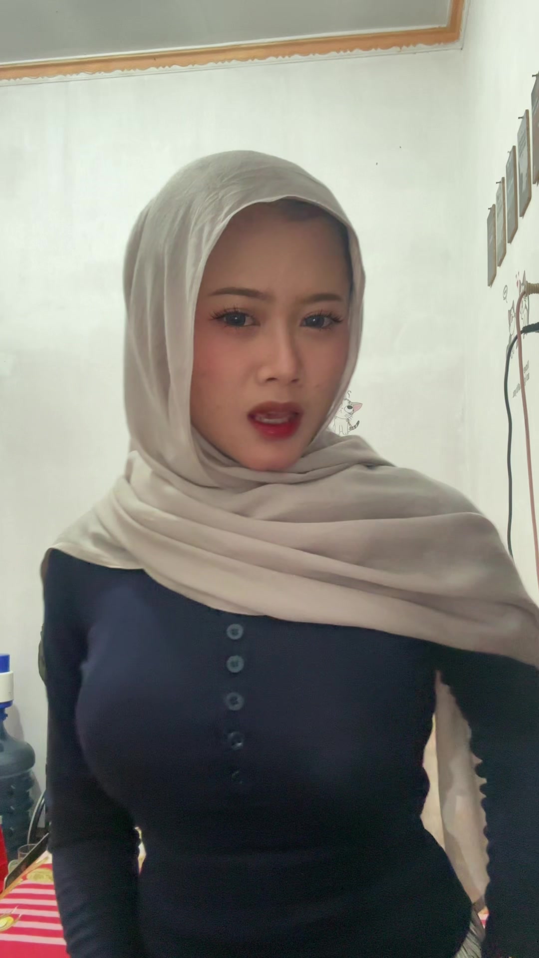 @riaraa_