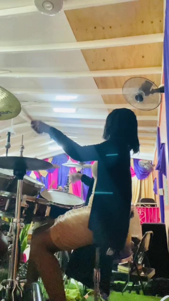 @talentedLiz🎤🥁👌🏾✍🏾