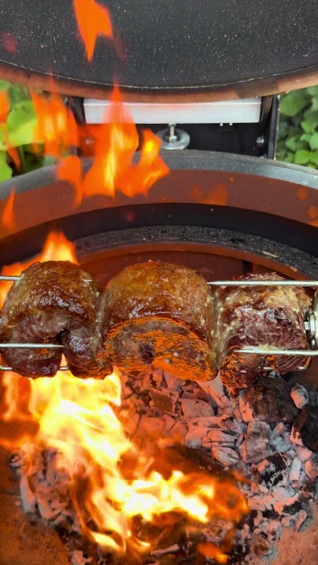 @boltthrowerbbq