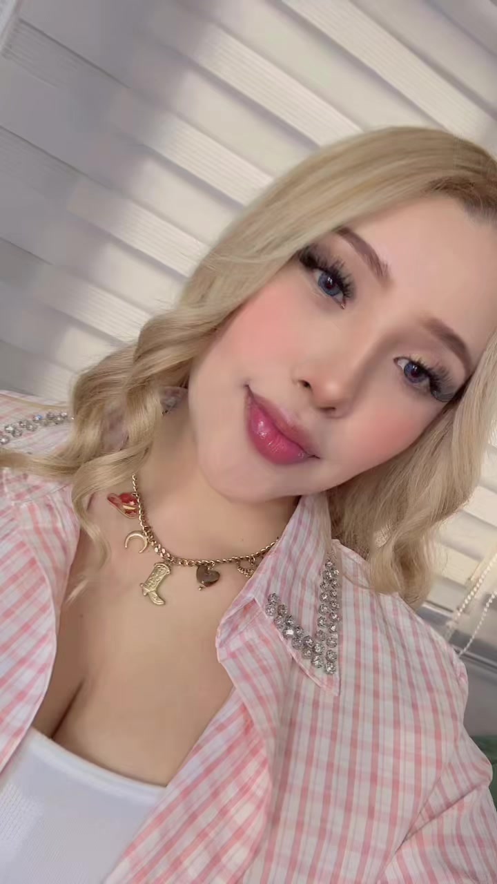 @𝑀 🧚🏻
