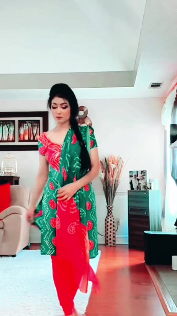 @Zoya the YouTube queen 👸✅1