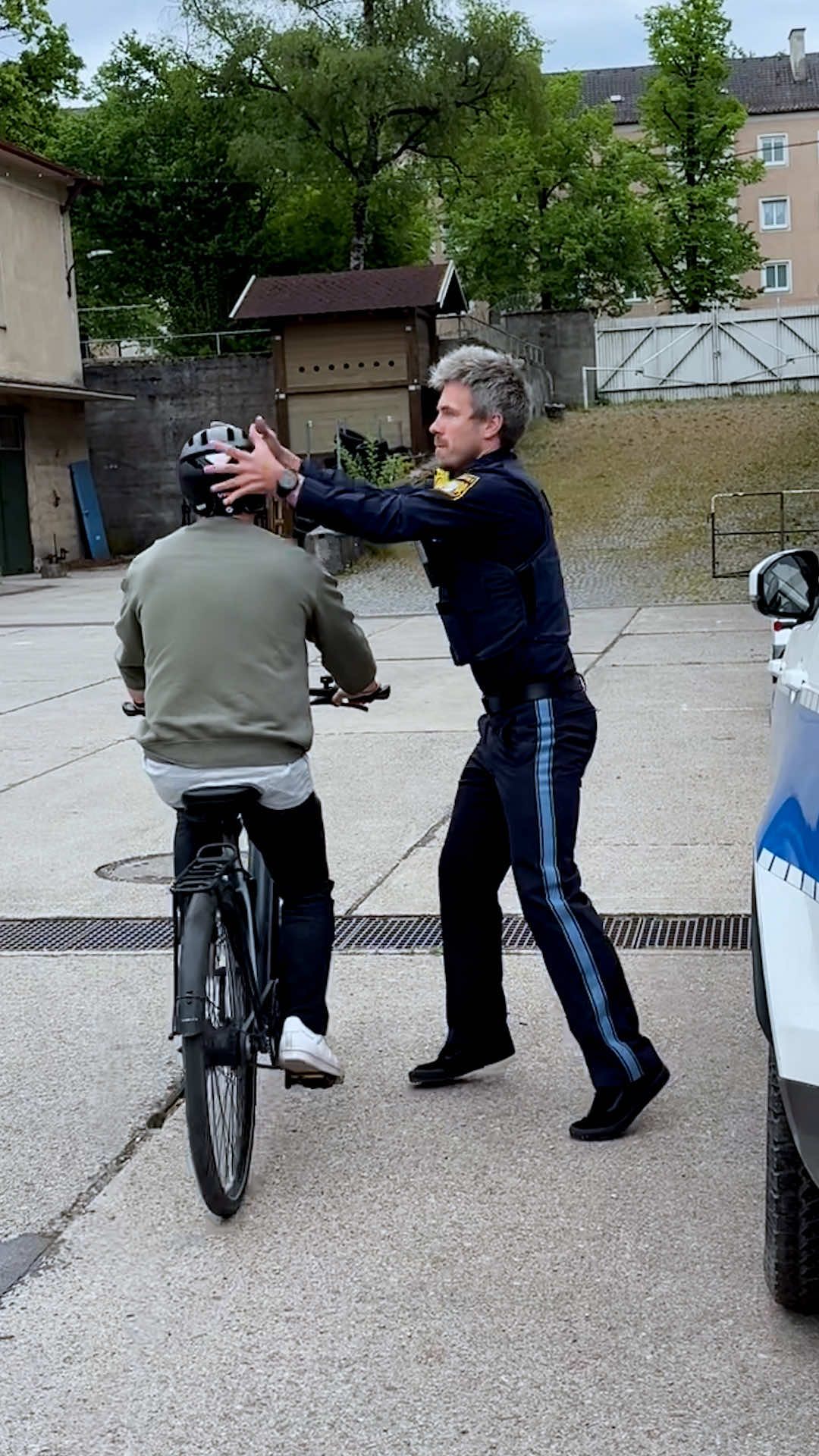 @Polizei M&uuml;nchen