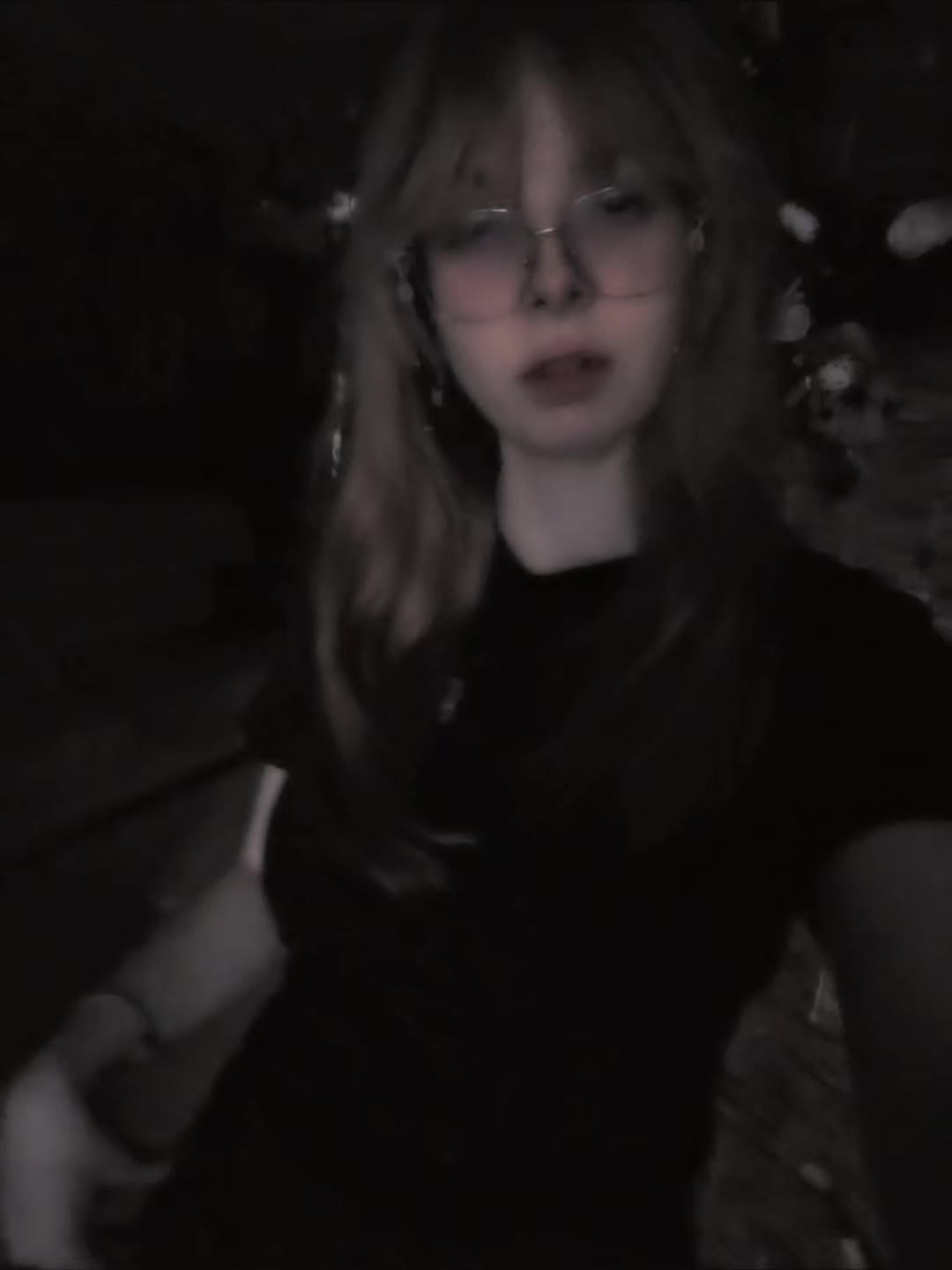 @.@