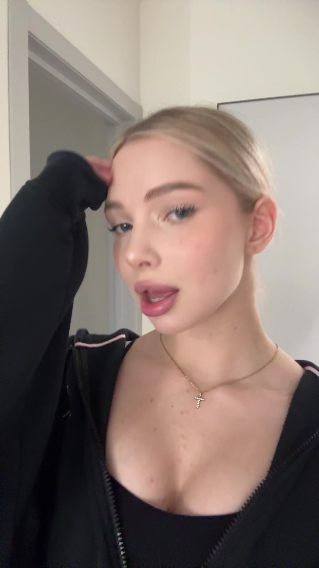 @mari😼