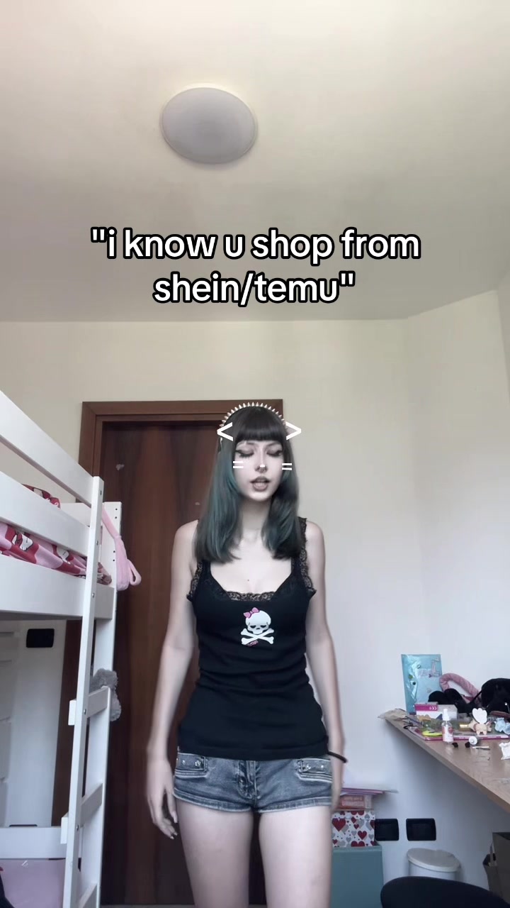 @💿𝓵𝓲𝓿𝓲𝓪