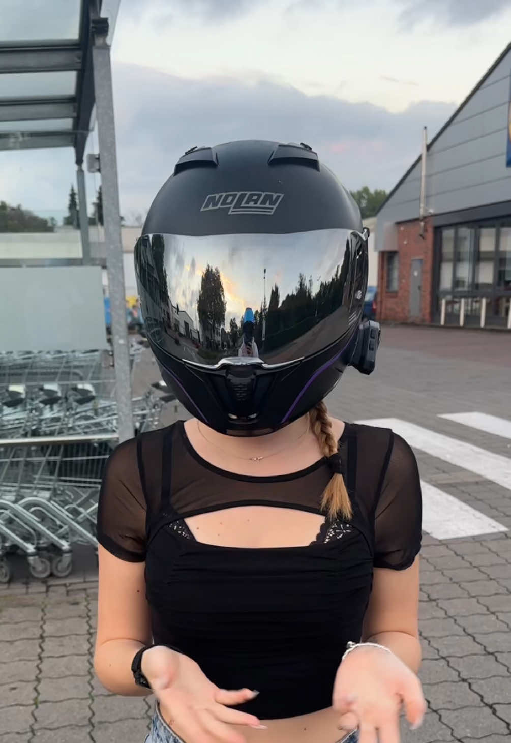 @Bikergirl
