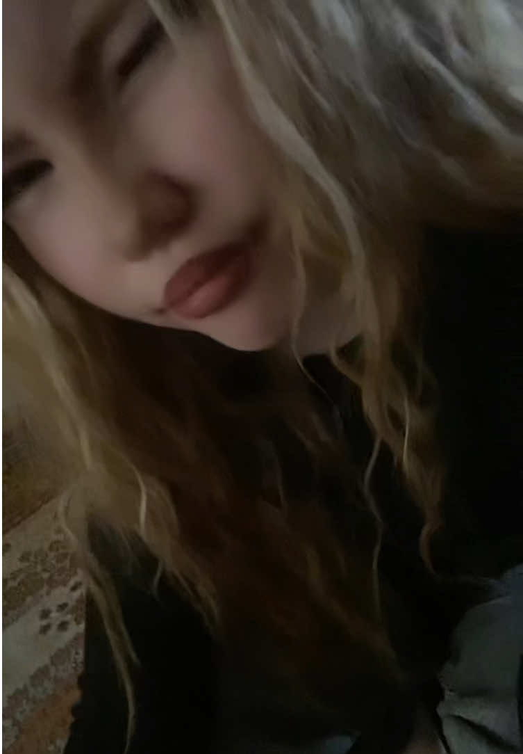 @Соффийка🪼