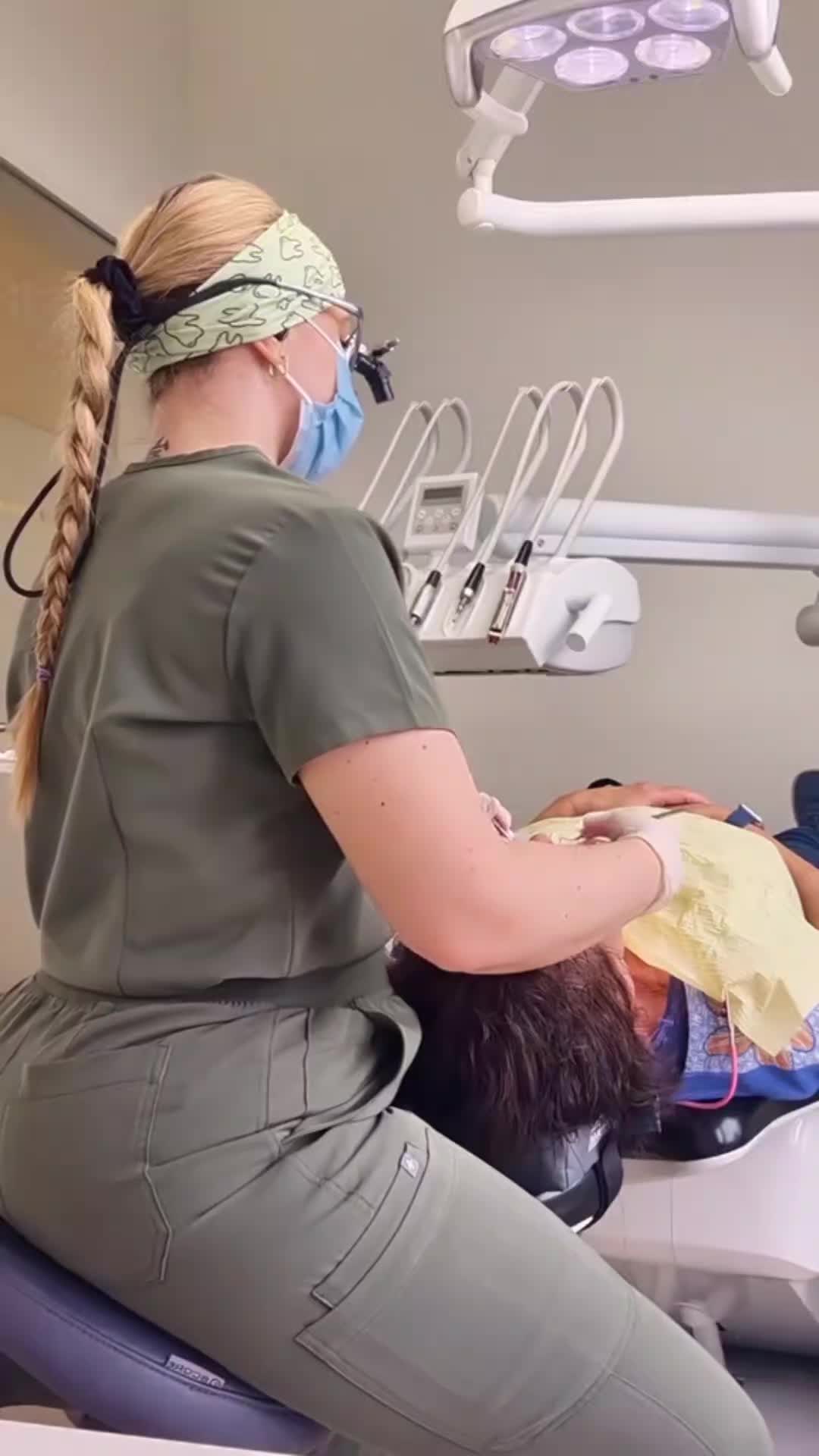 @𝘽𝙚𝙘𝙘𝙖𝘽𝙧𝙪𝙨𝙝𝙐𝙥🦷
