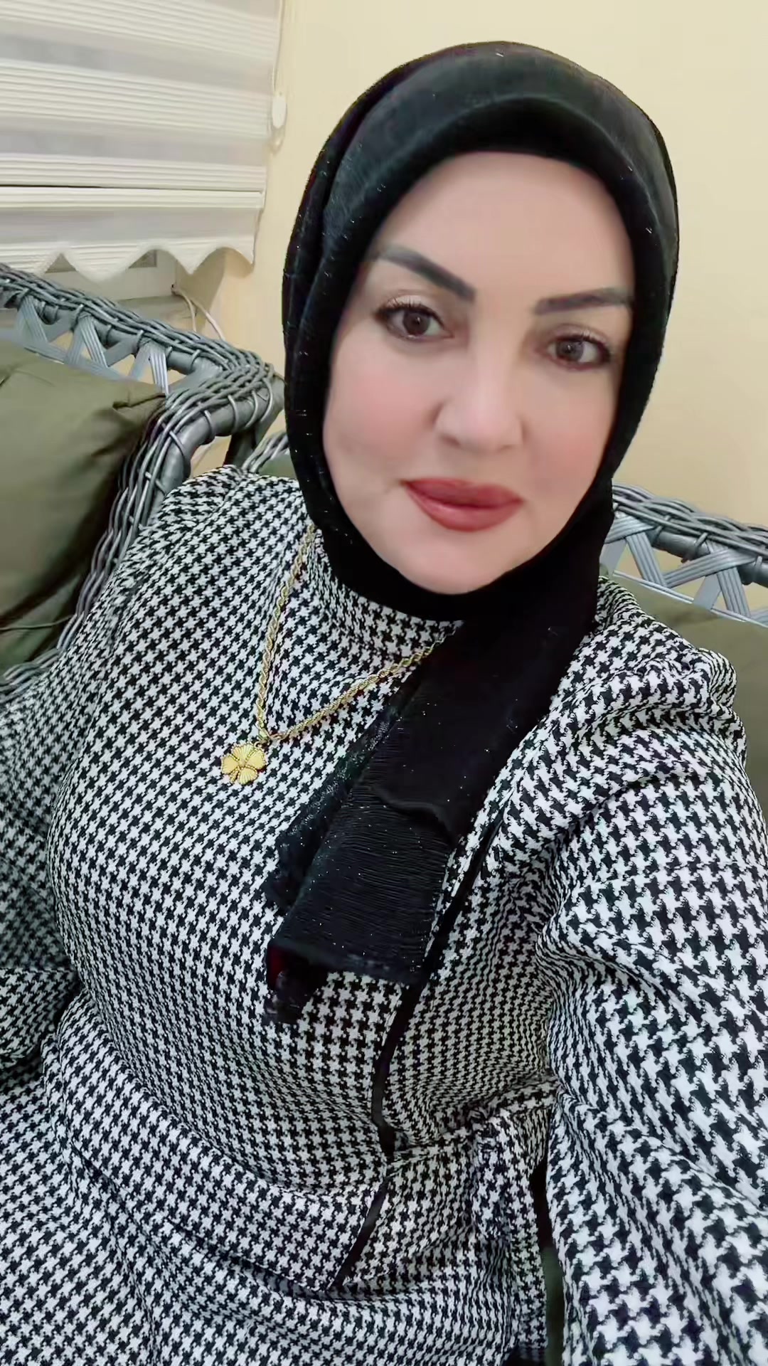 @Asiill ve güzel kadın🌹