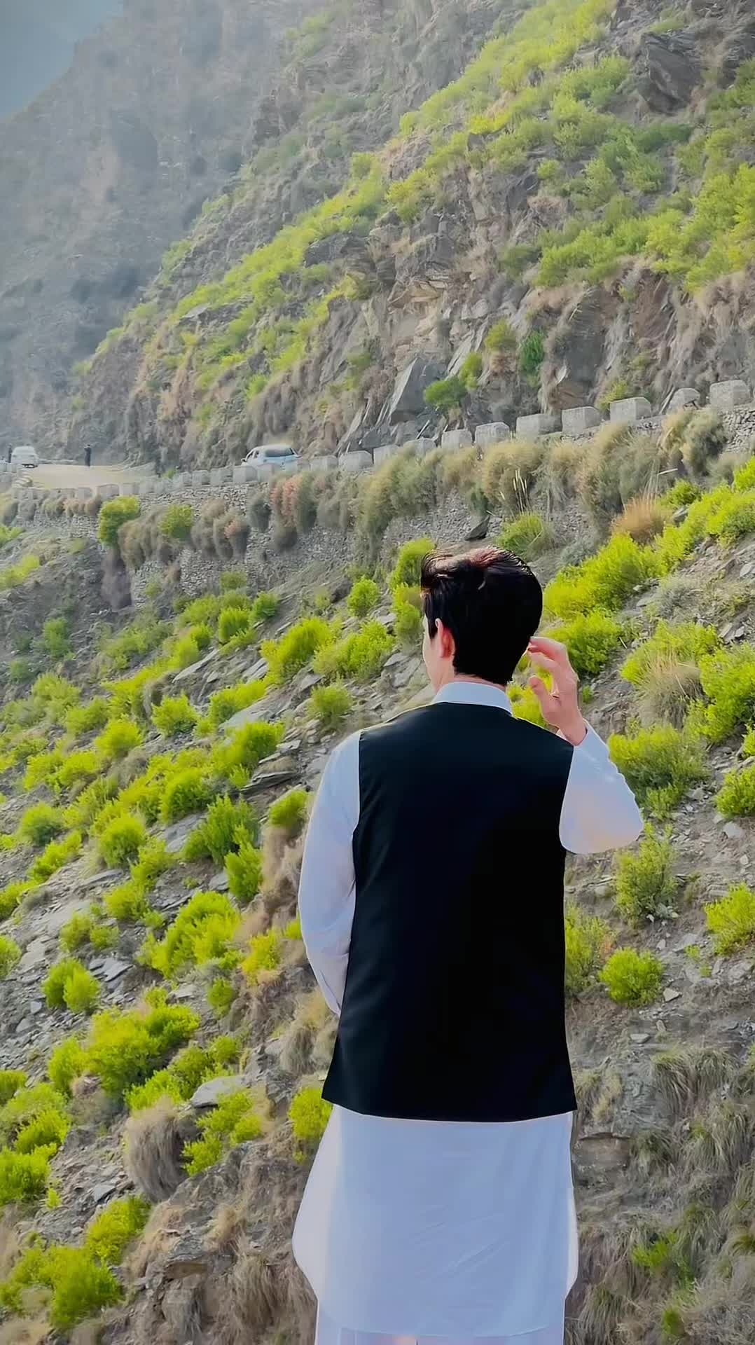 @AK ✋🙂↕️