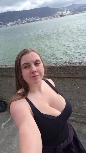 @kiwimilkmaiden