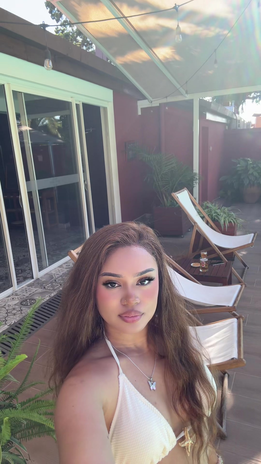 @NOSY ROSE