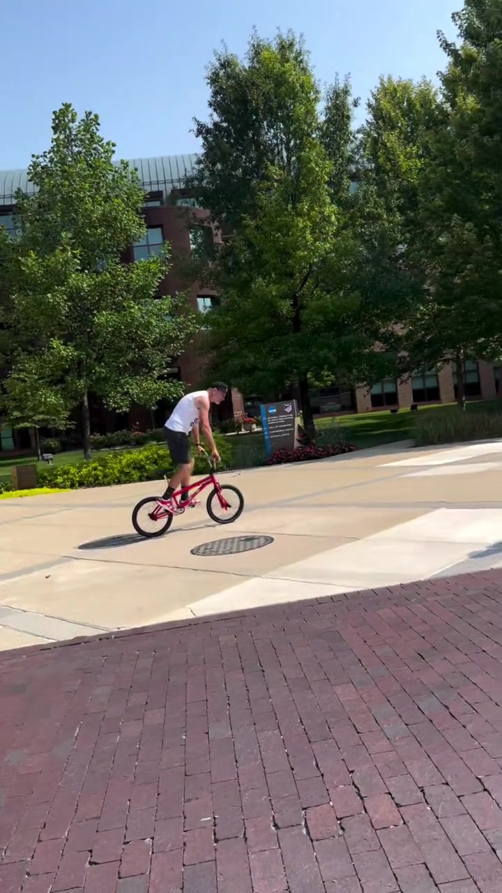 @BMX