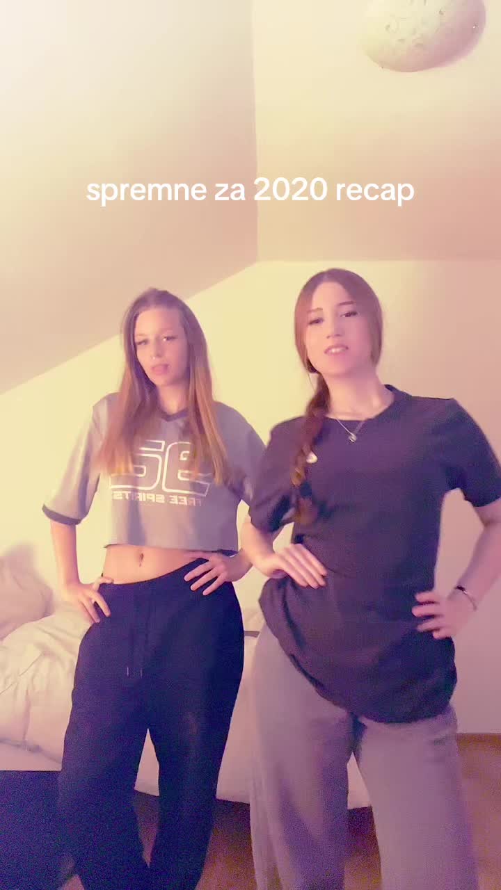 @⃟