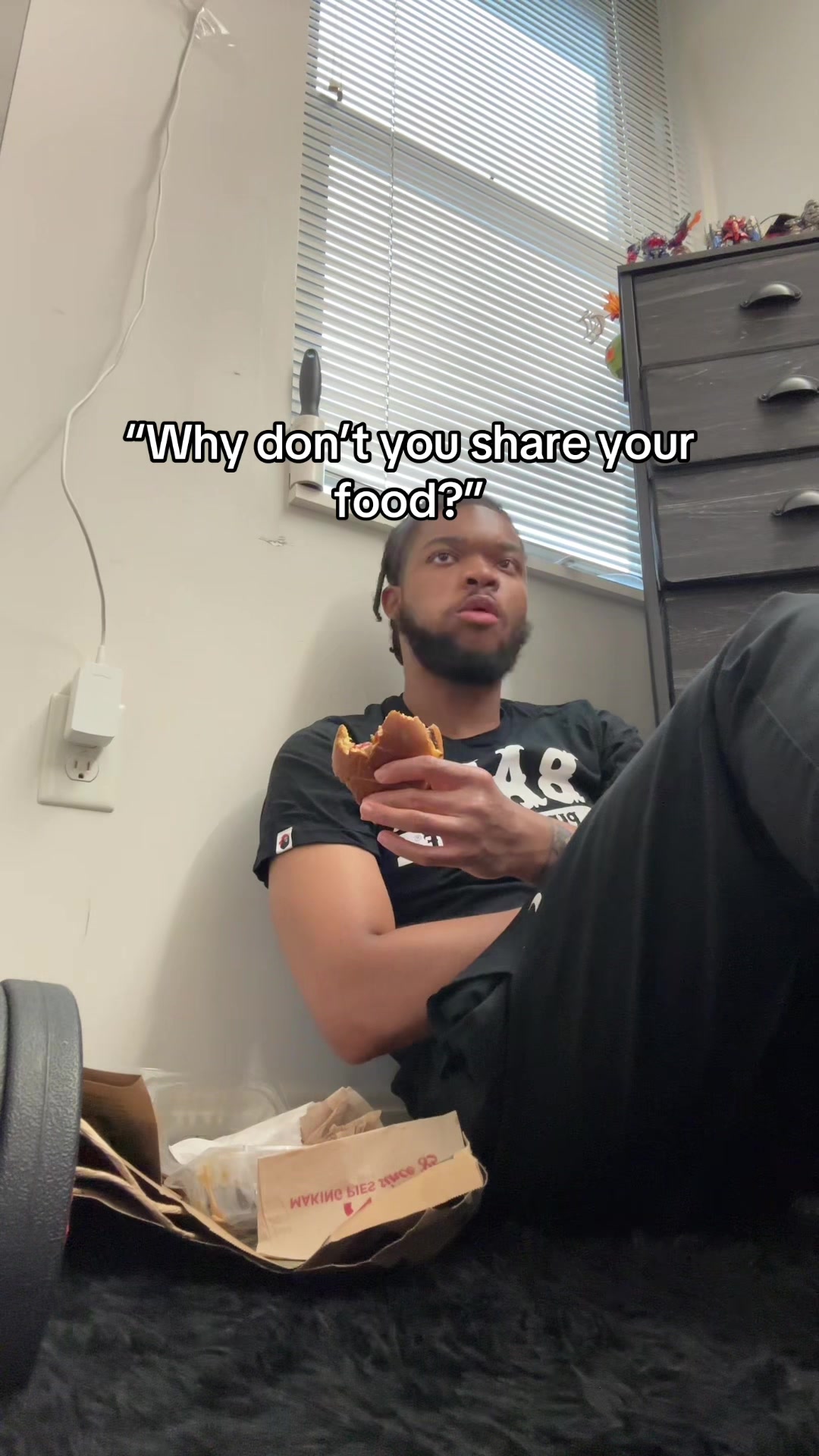 @￼