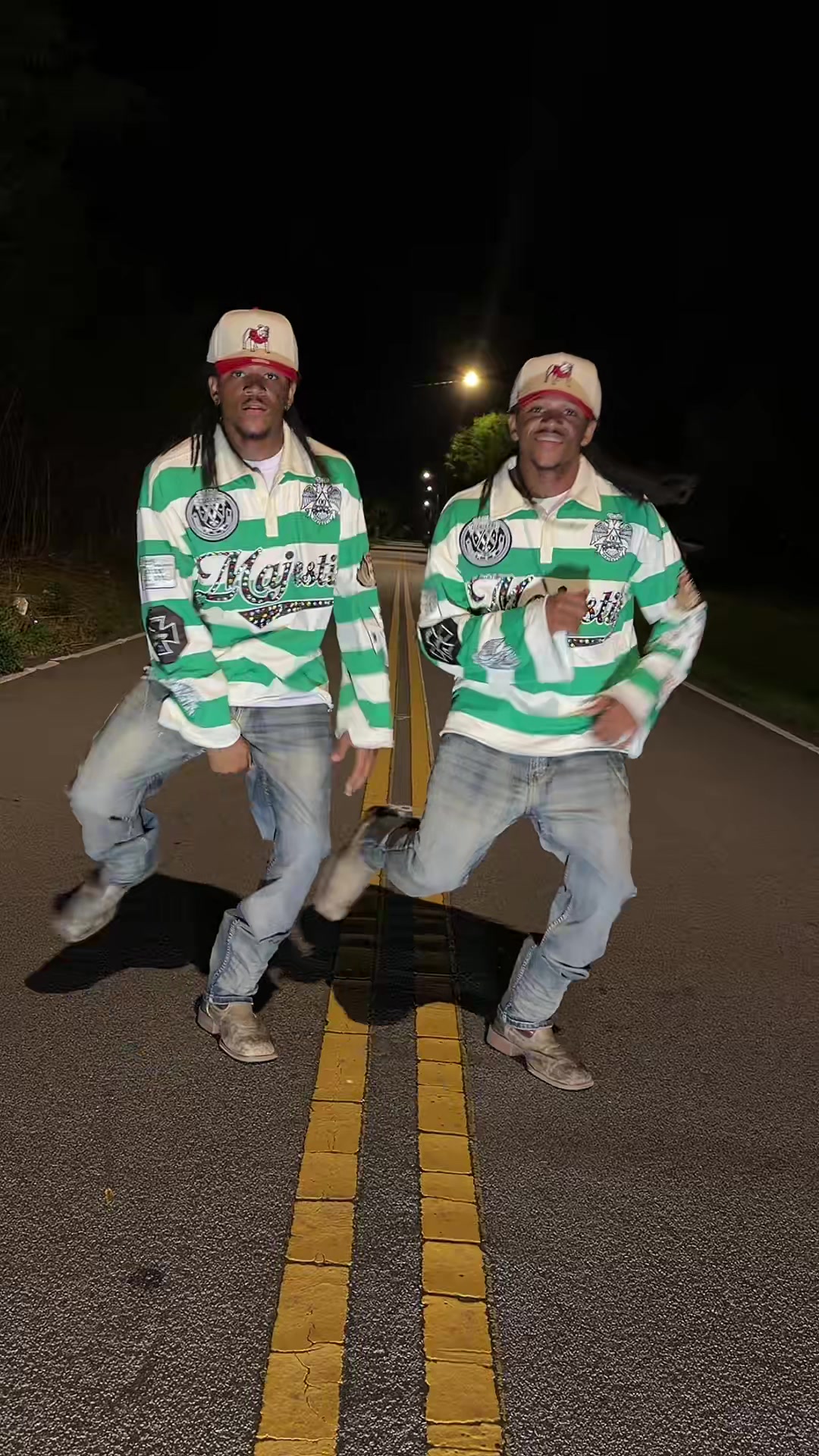 @Ghettotwins_
