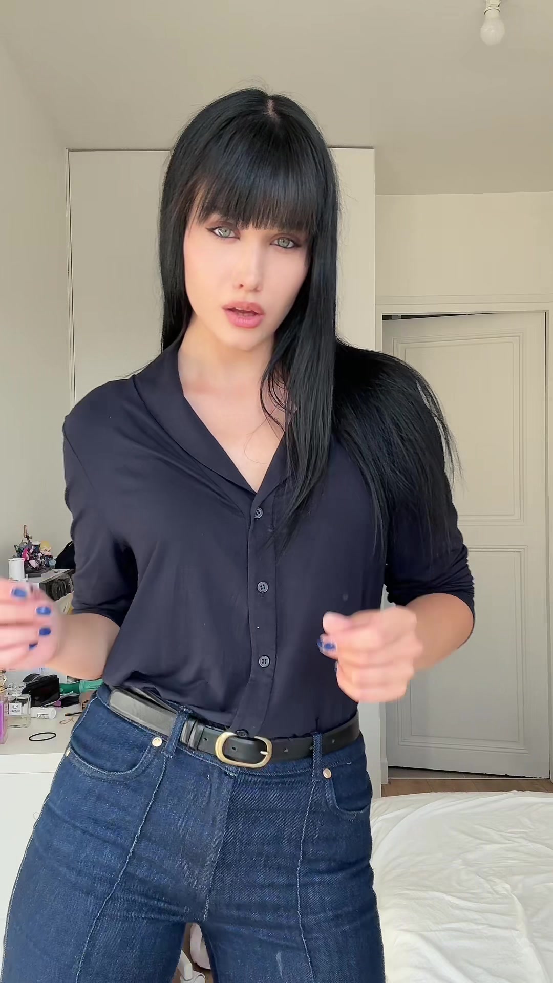 @𝑁𝑖𝑛𝑒𝑙𝑙𝑒.