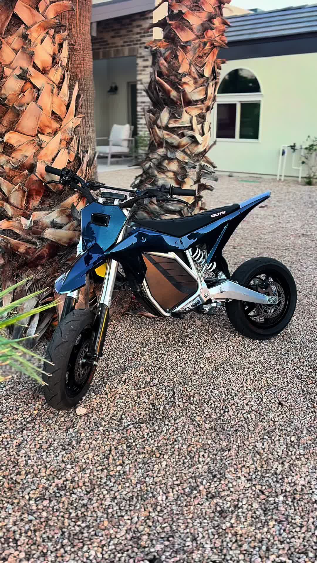 @mini.varg
