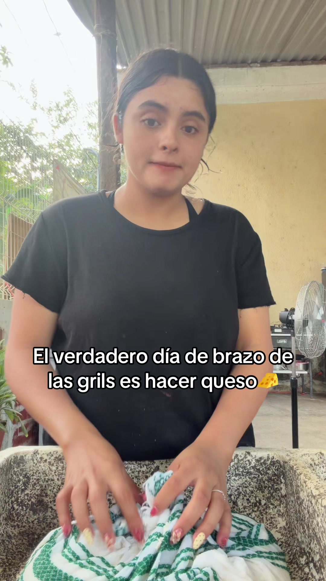 @liz_alvarez42