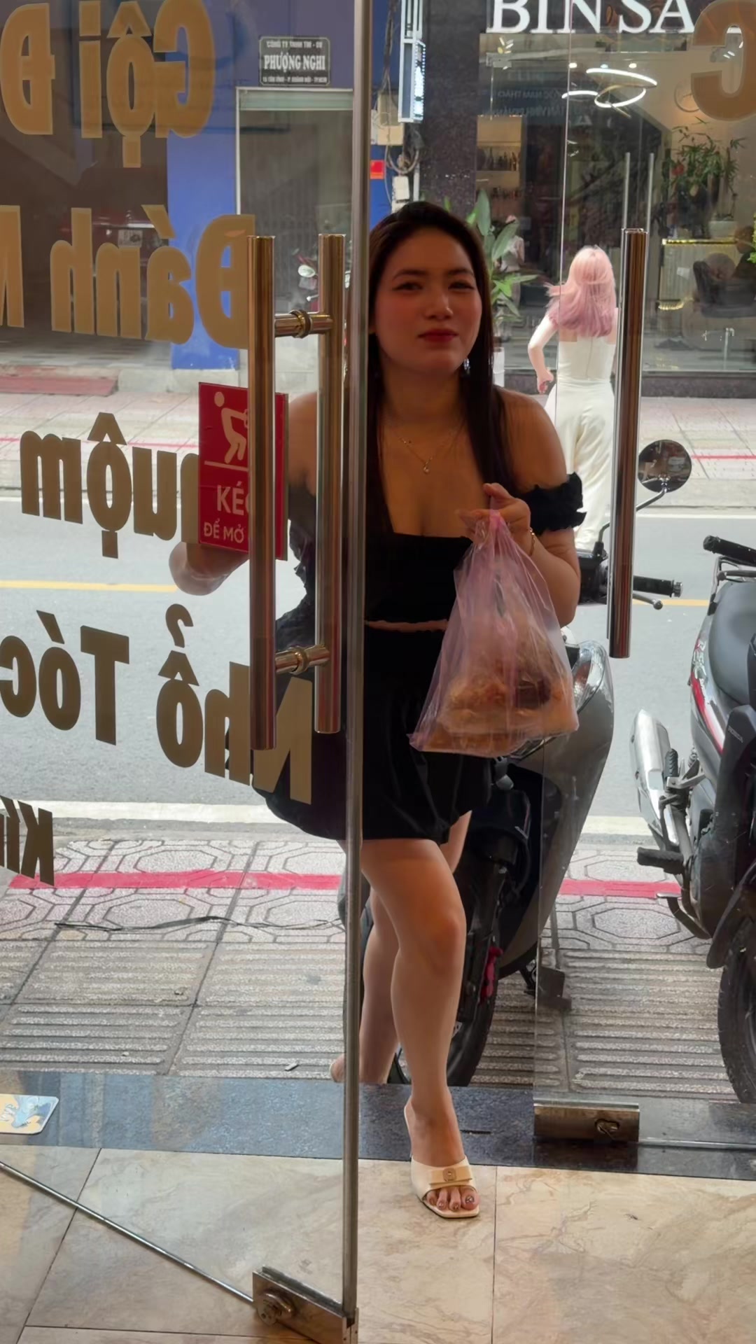 @HỚT TÓC NAM THẢO NGUYÊN Q4