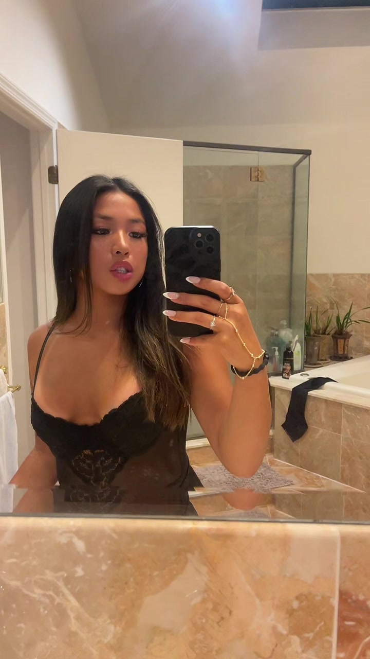 @isaBELLA