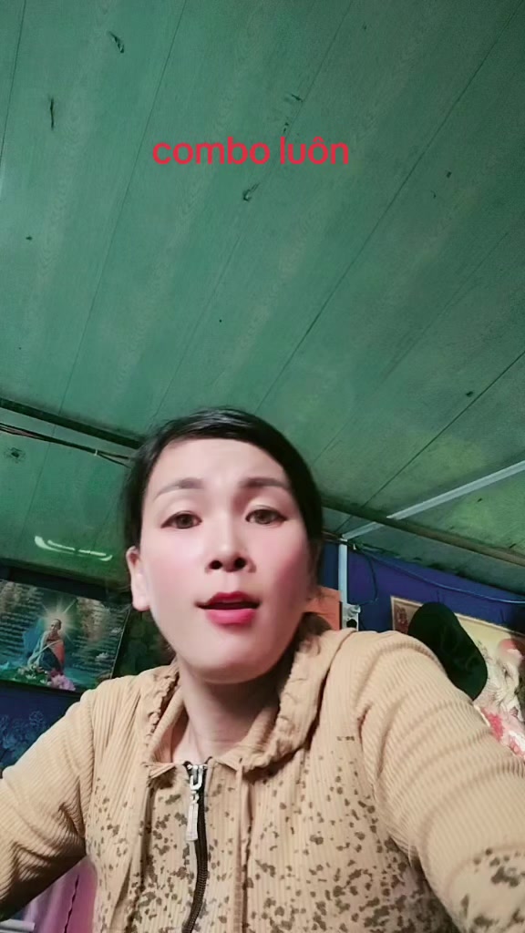 @&Uacute;t Thật hậu Giang