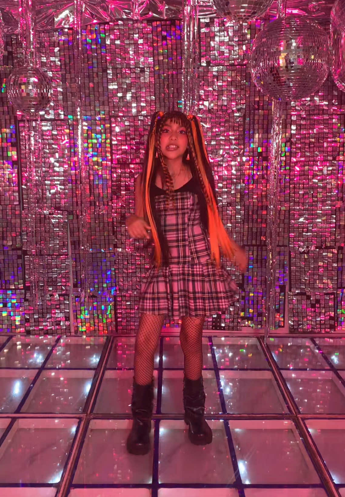 @nela_idols
