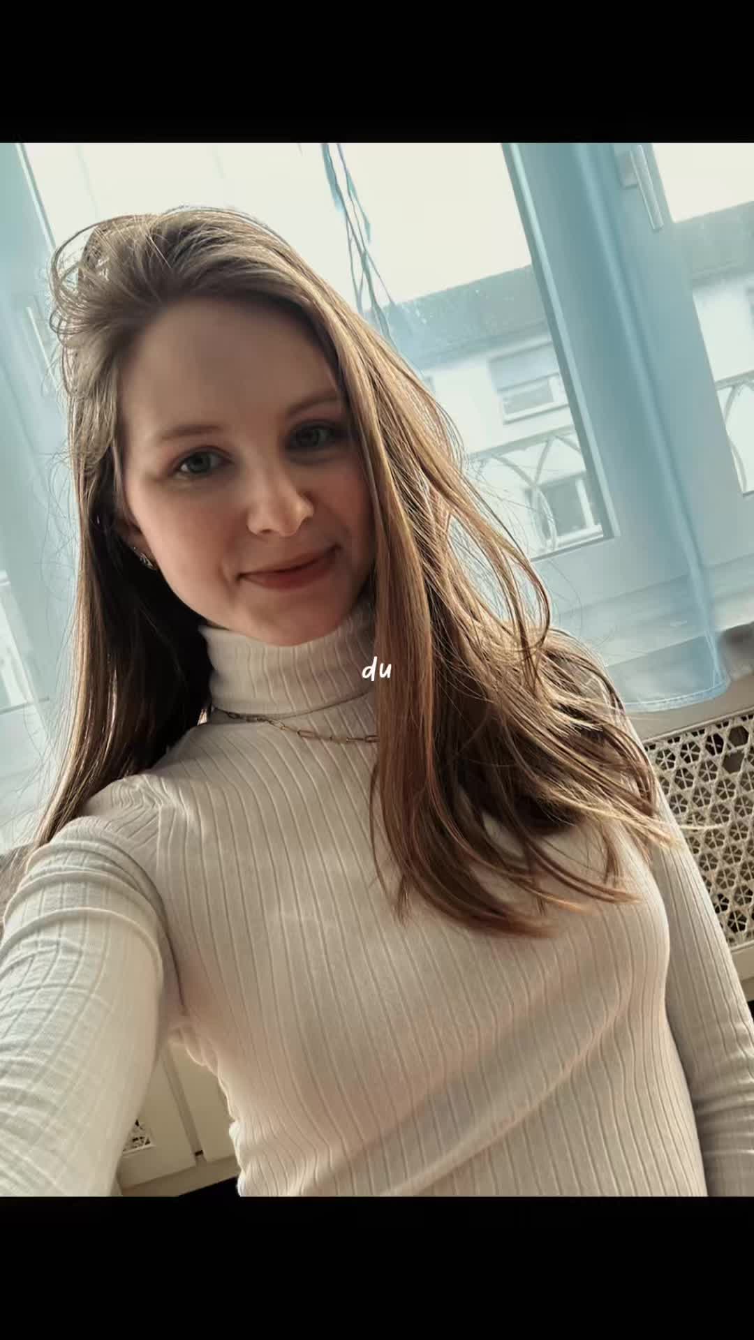 @Regina_