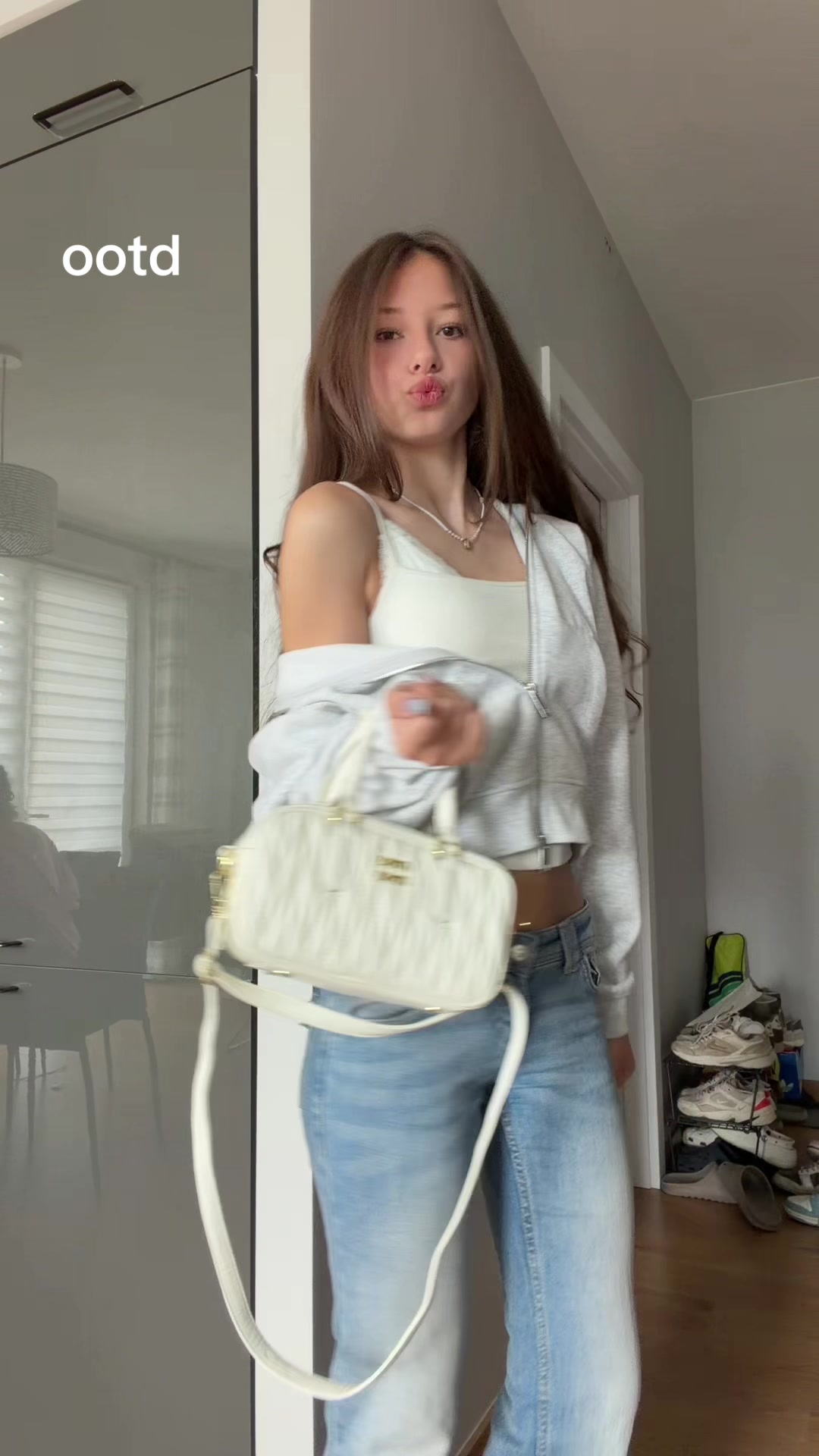 @🪽