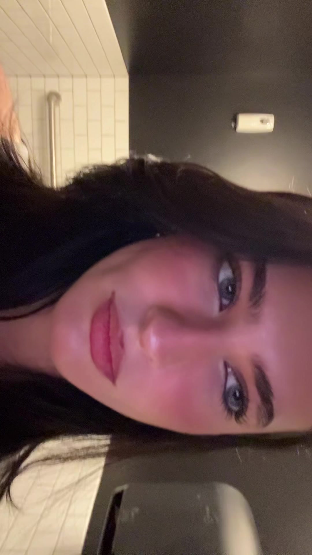@Lexuhhh