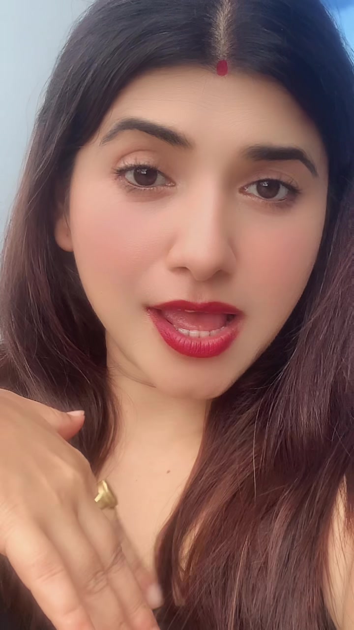 @Luxmi Tiwari🧿
