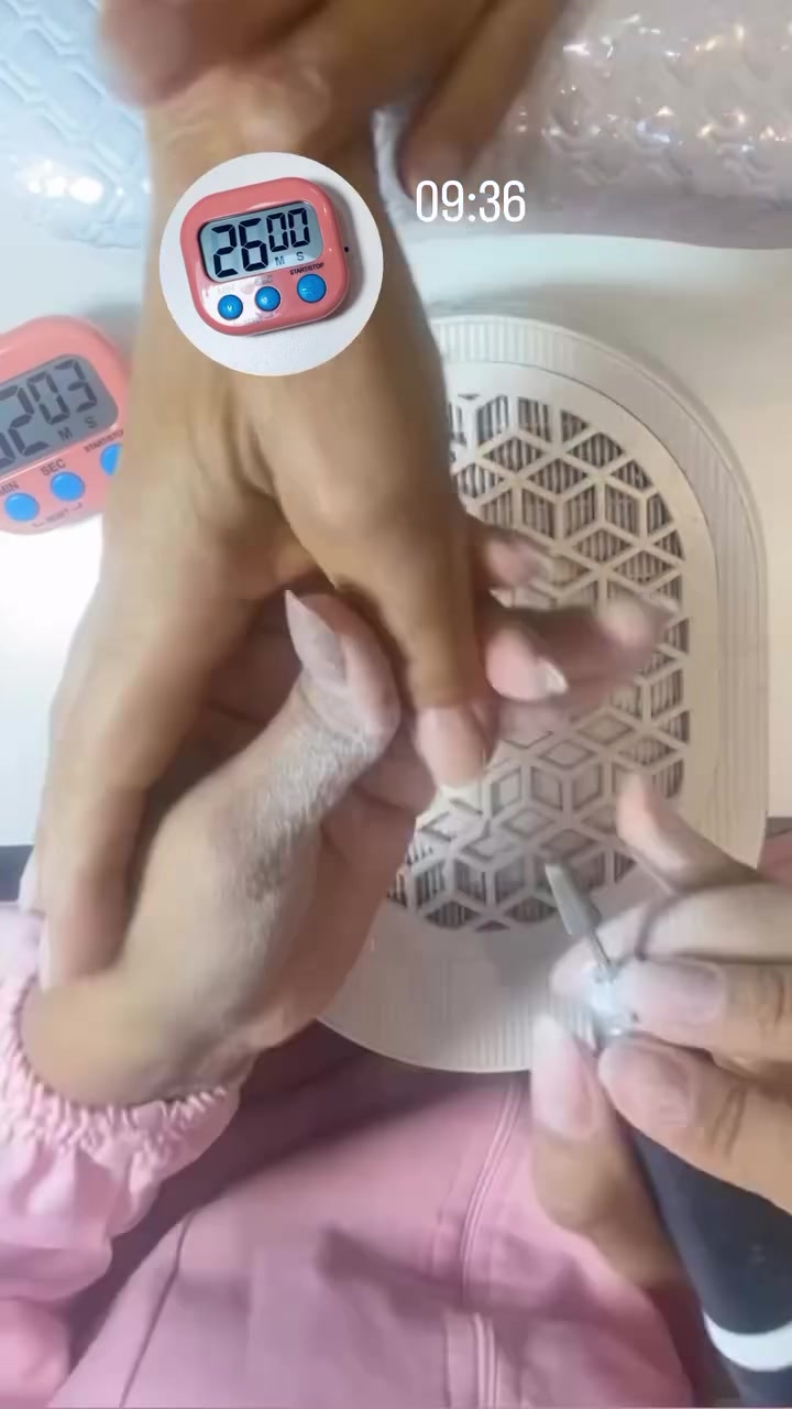@Bruna F. | Nails Designer