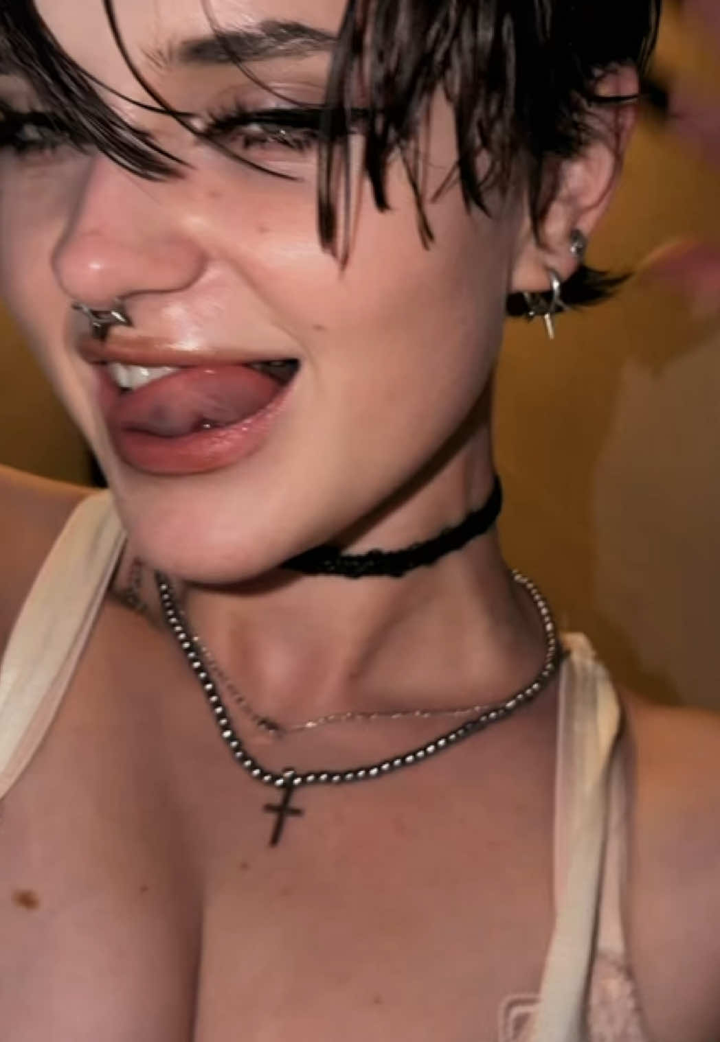 @h3r01nYA
