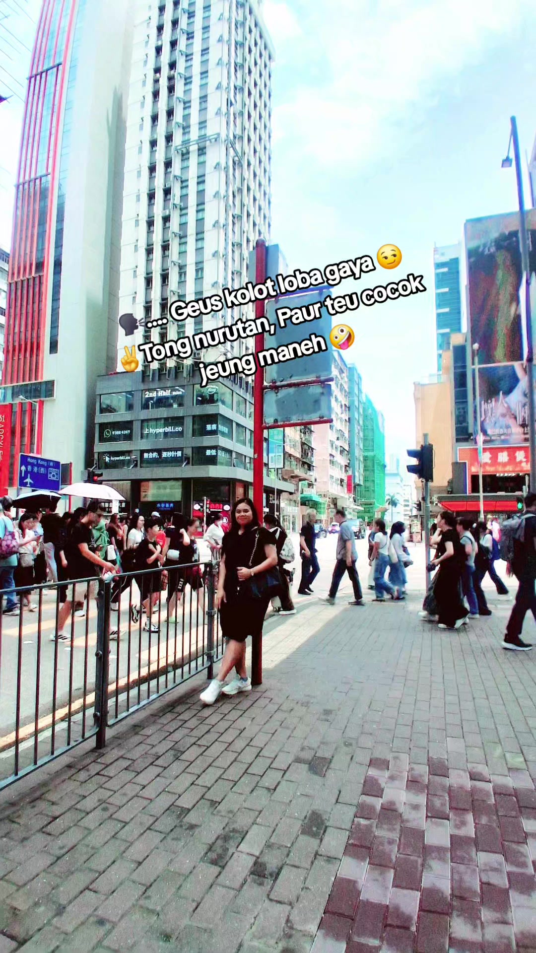 @๐๐๐ก๐ ๐ญ๐ก๐ ๐๐ฌ๐ญ๐ซ๐ข๐๐