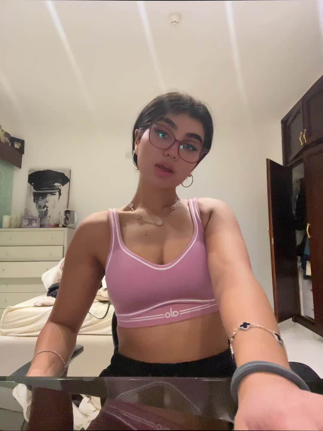 @Theonefatemeh
