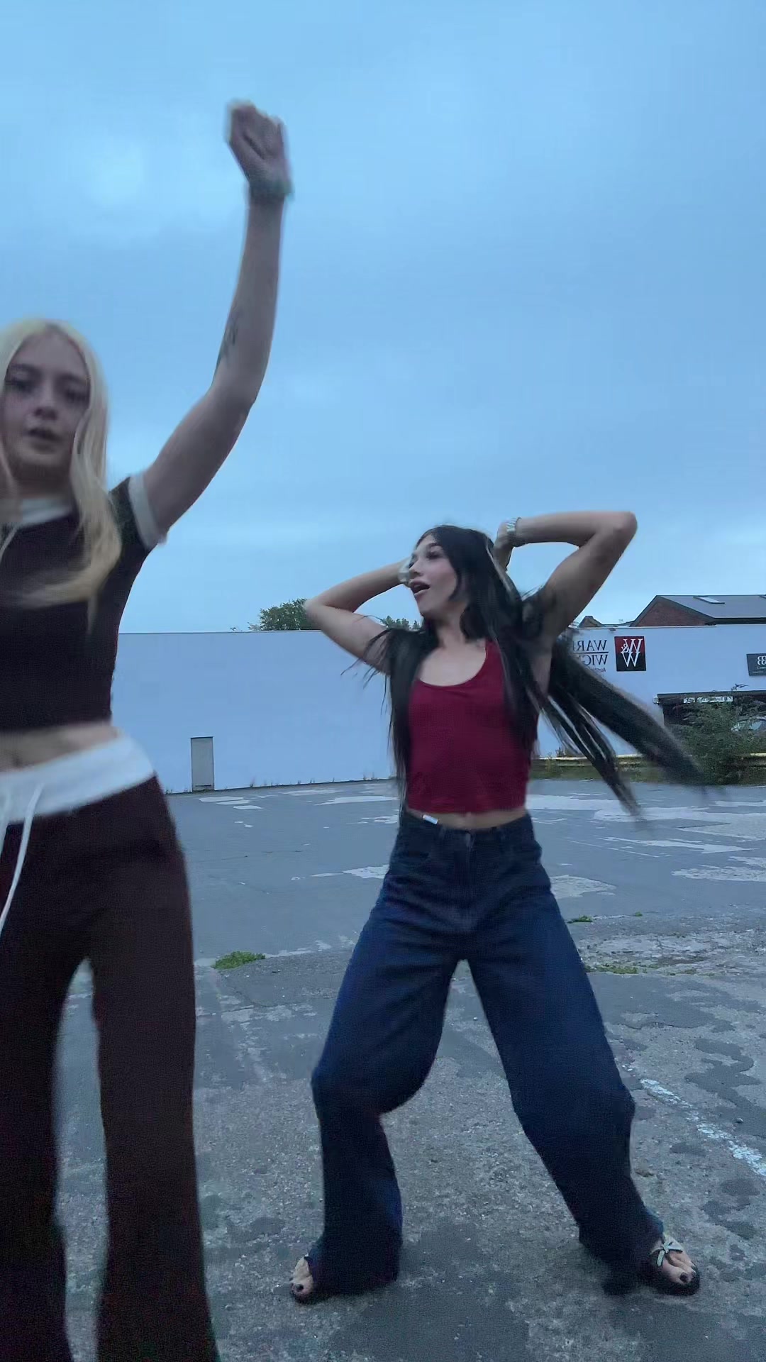@CoDe🕷️