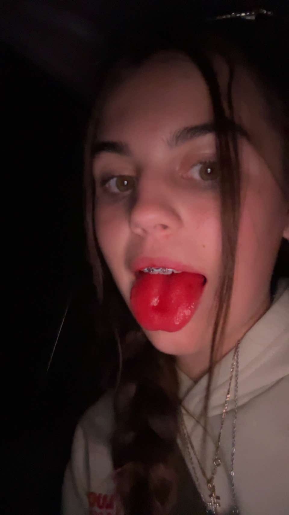 @lillyhurrell