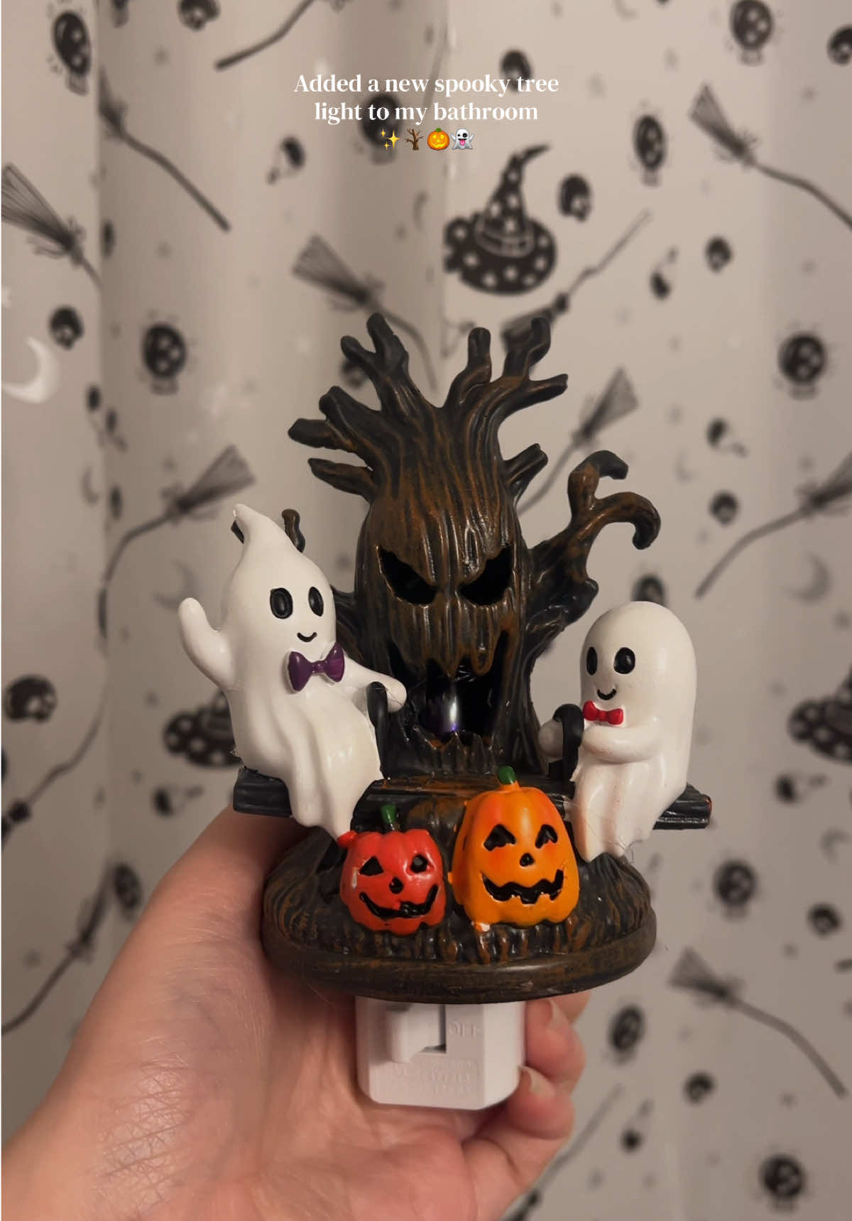 @Spooky Sara🦇🎃