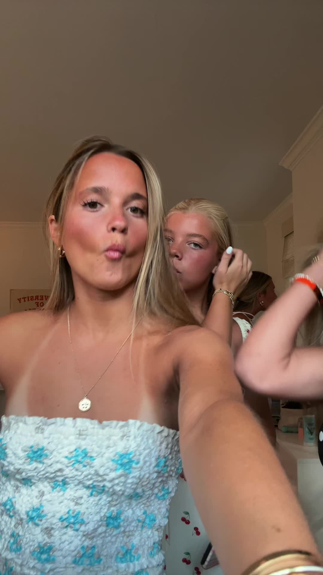 @_