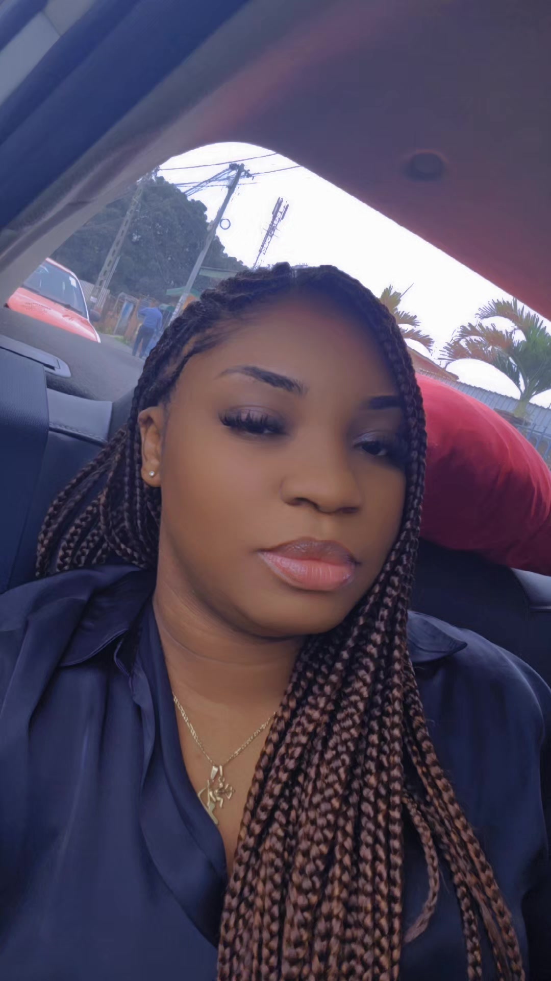 @Jannys Laure Affane🇬🇦