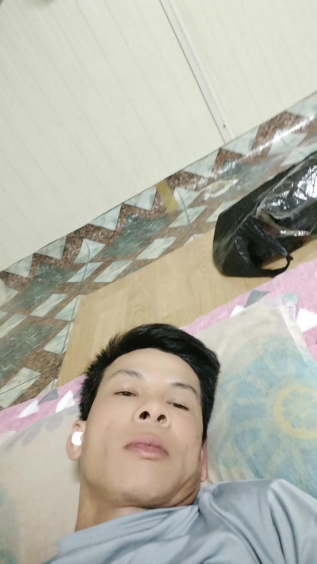 @tr&uacute;c linh1993