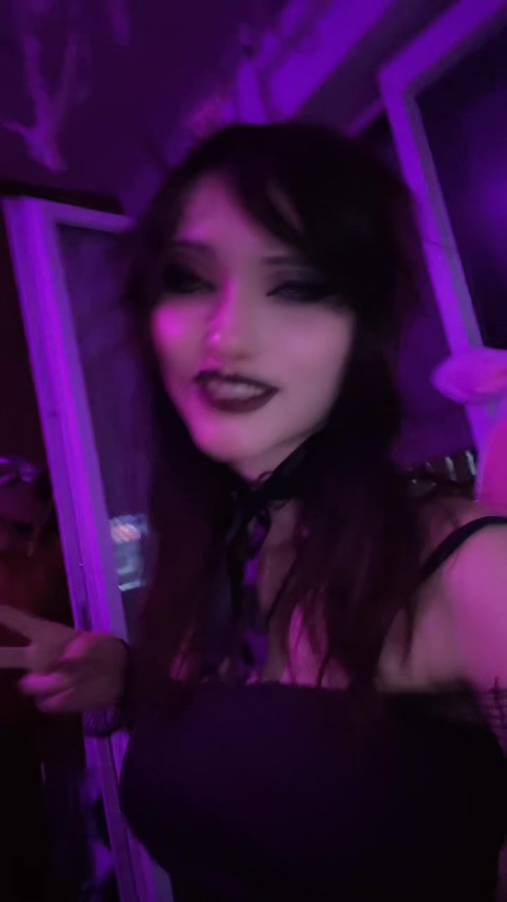 @𝑀𝑜𝓍_𝓍𝓎