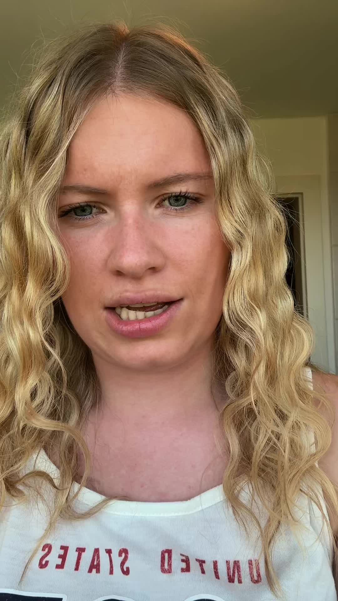 @justlarathings