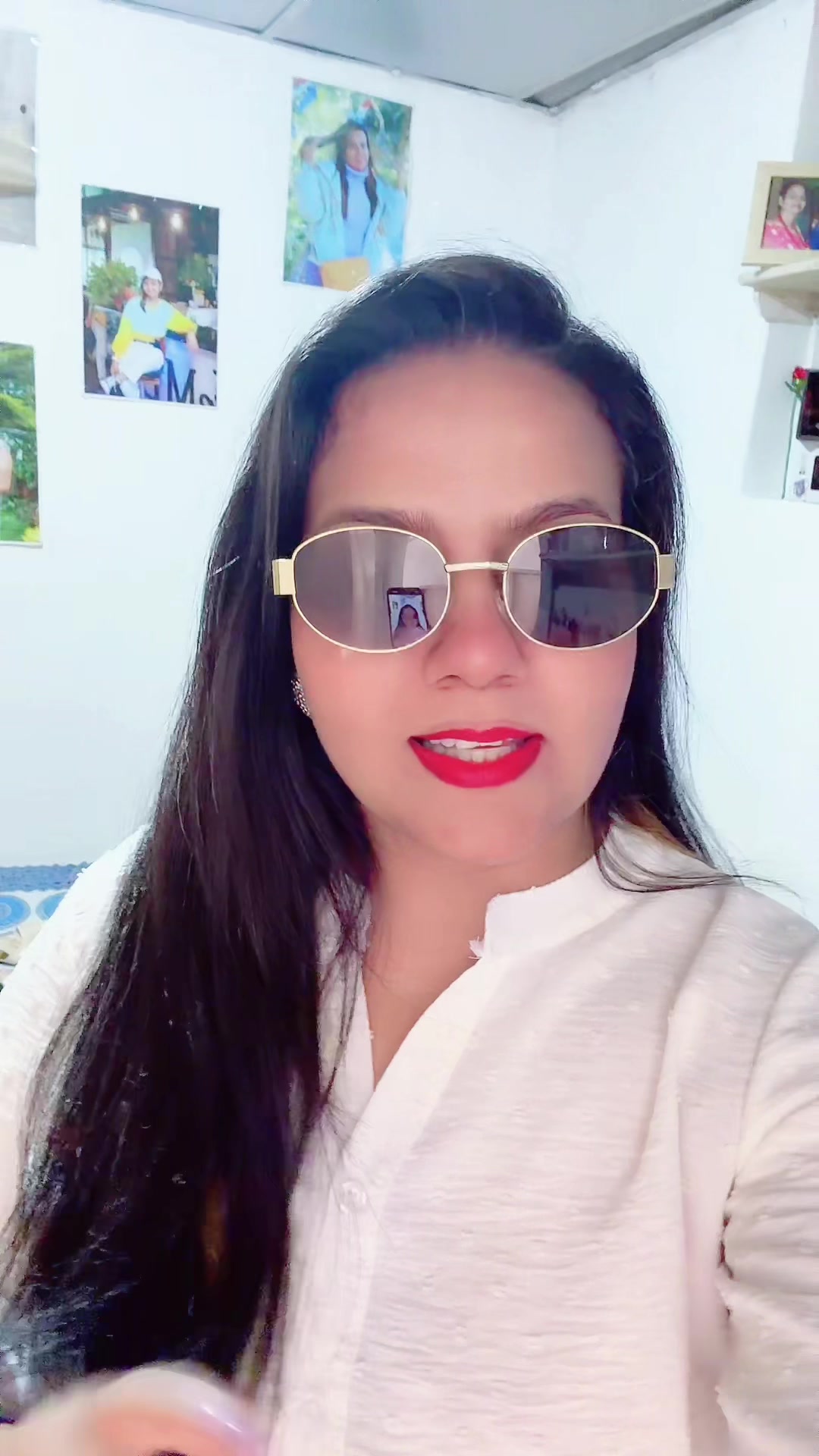 @October Queen👑(Ghimire Don )