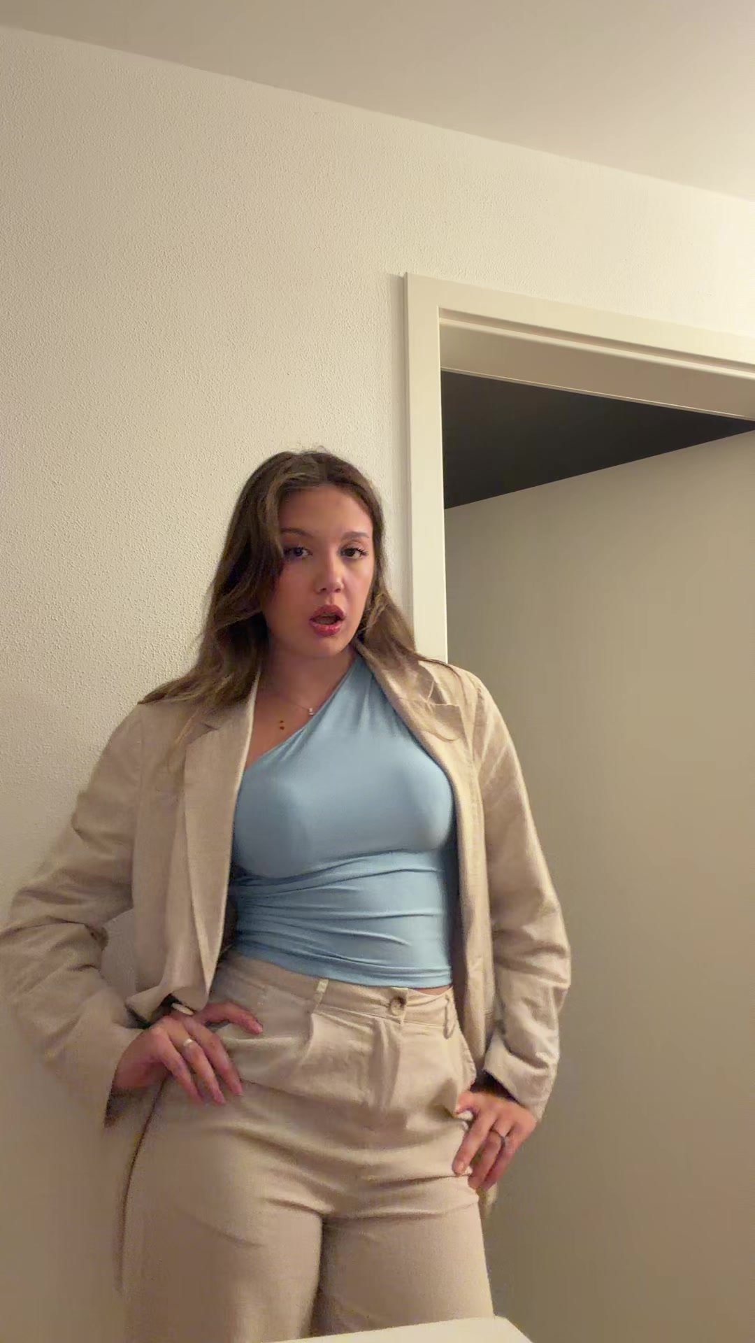 @Elii