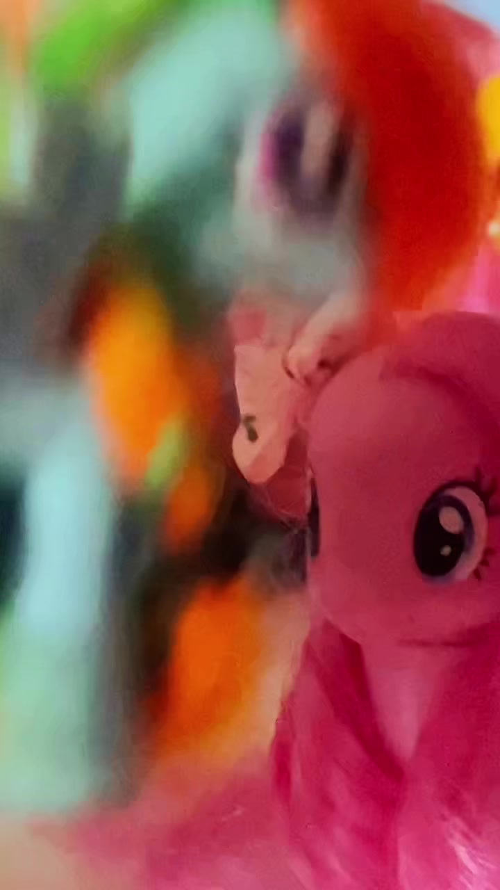 @✰ `. ᥒ᥆᥎ᥲᥣᥱі .` ✰