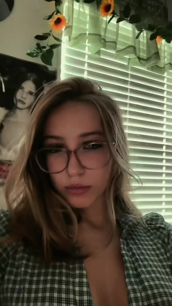 @glitteryunicornpuhh
