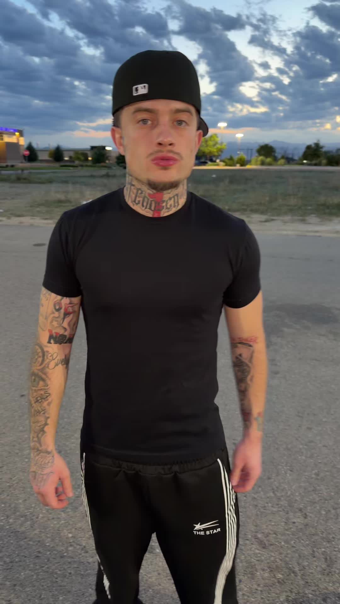 @Danoto 🦇