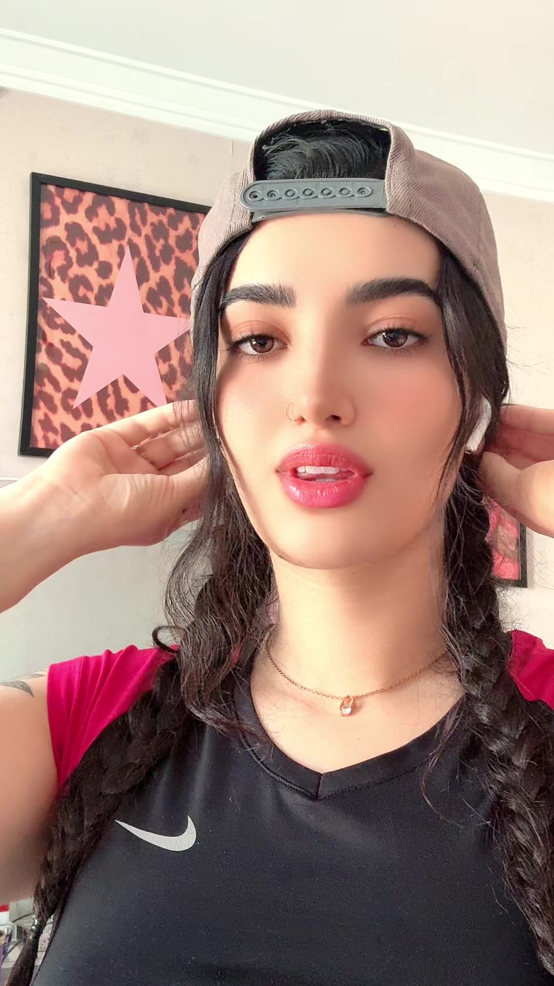 @Melika Nazari310